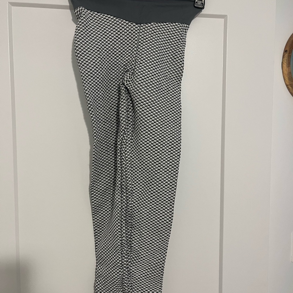 Stylish Gray and White Leggings